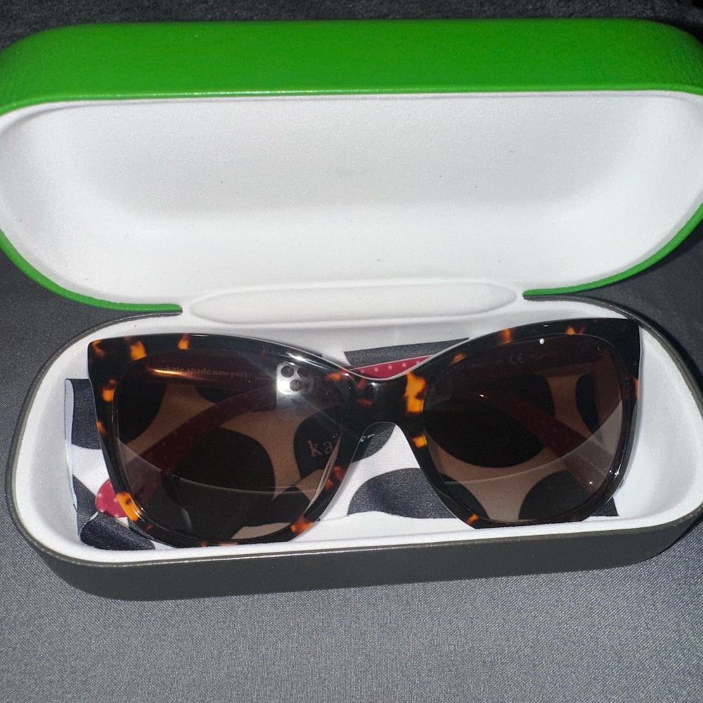 Brand New Kate Spade Tortoiseshell Cat Eye Sunglasses with Case